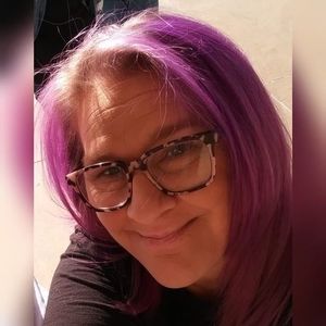 Meet your Posher, Bobbi